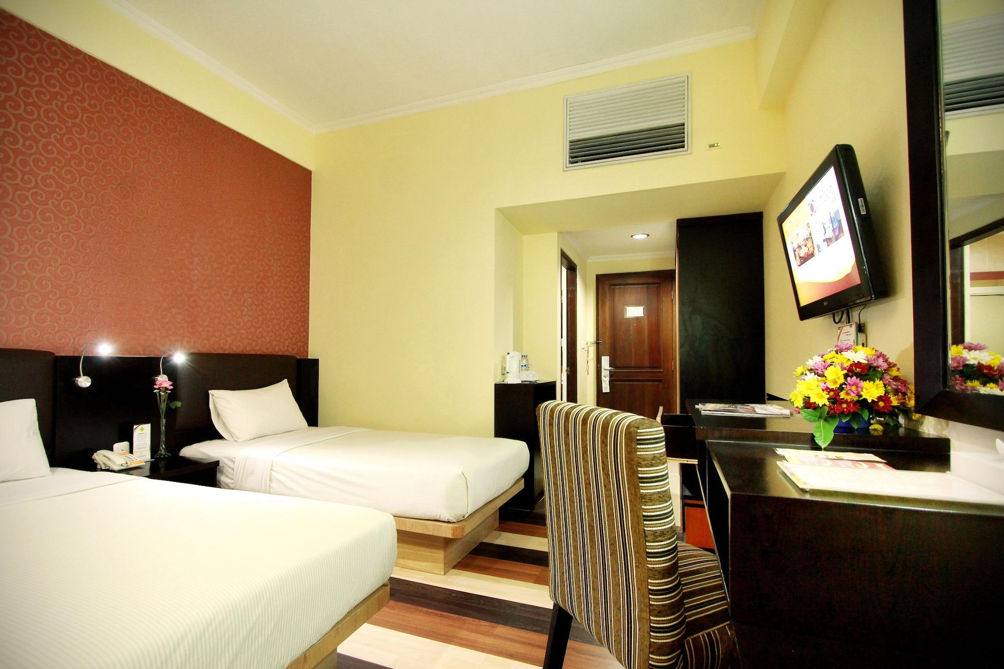 Pandanaran Hotel Semarang Buitenkant foto