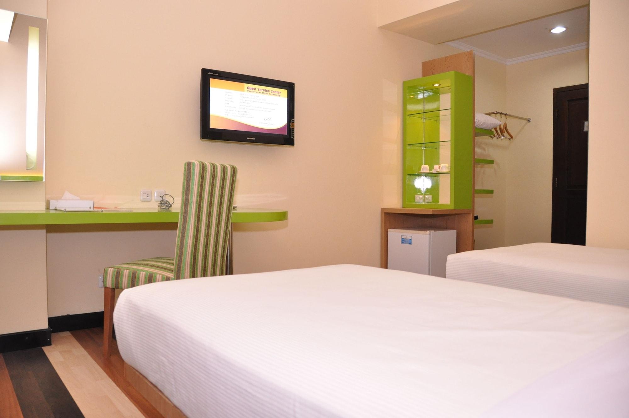 Pandanaran Hotel Semarang Buitenkant foto