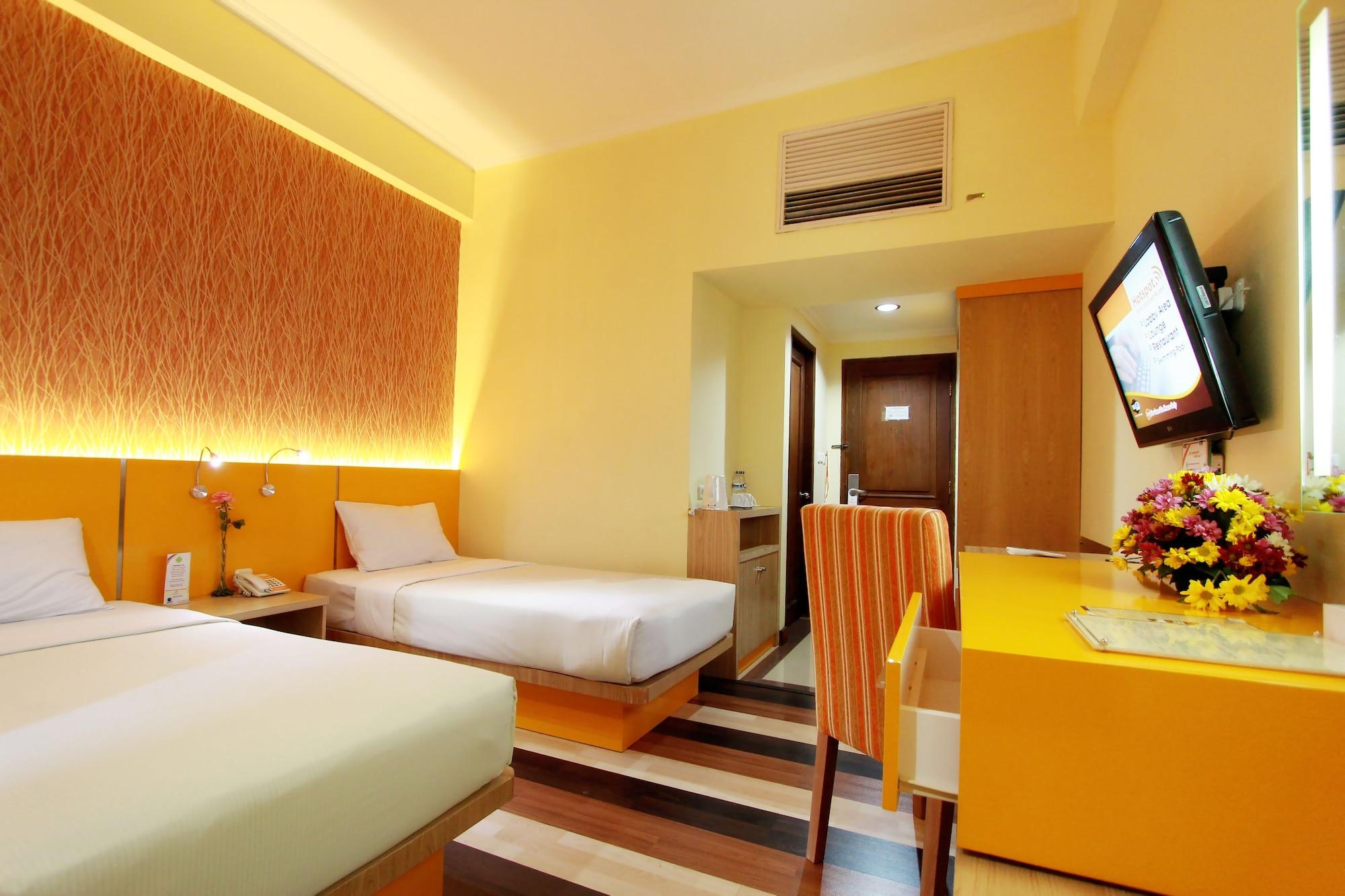 Pandanaran Hotel Semarang Buitenkant foto